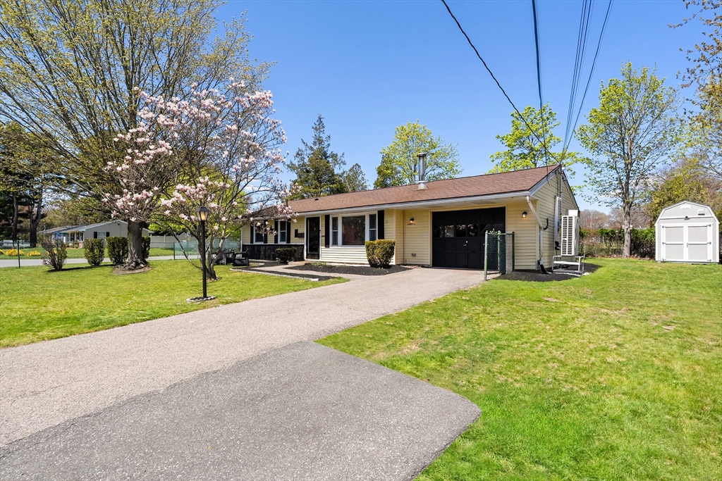 11 Baldwin Road Brockton, MA 02302 - Photo 4 of 34