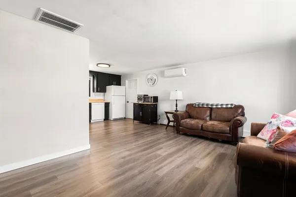$425,000 | 11 Baldwin Road, Brockton, MA 02302