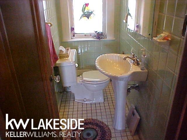 3455 Harvard Road Detroit, MI 48224 - Photo 19 of 37 31305047-18.JPG