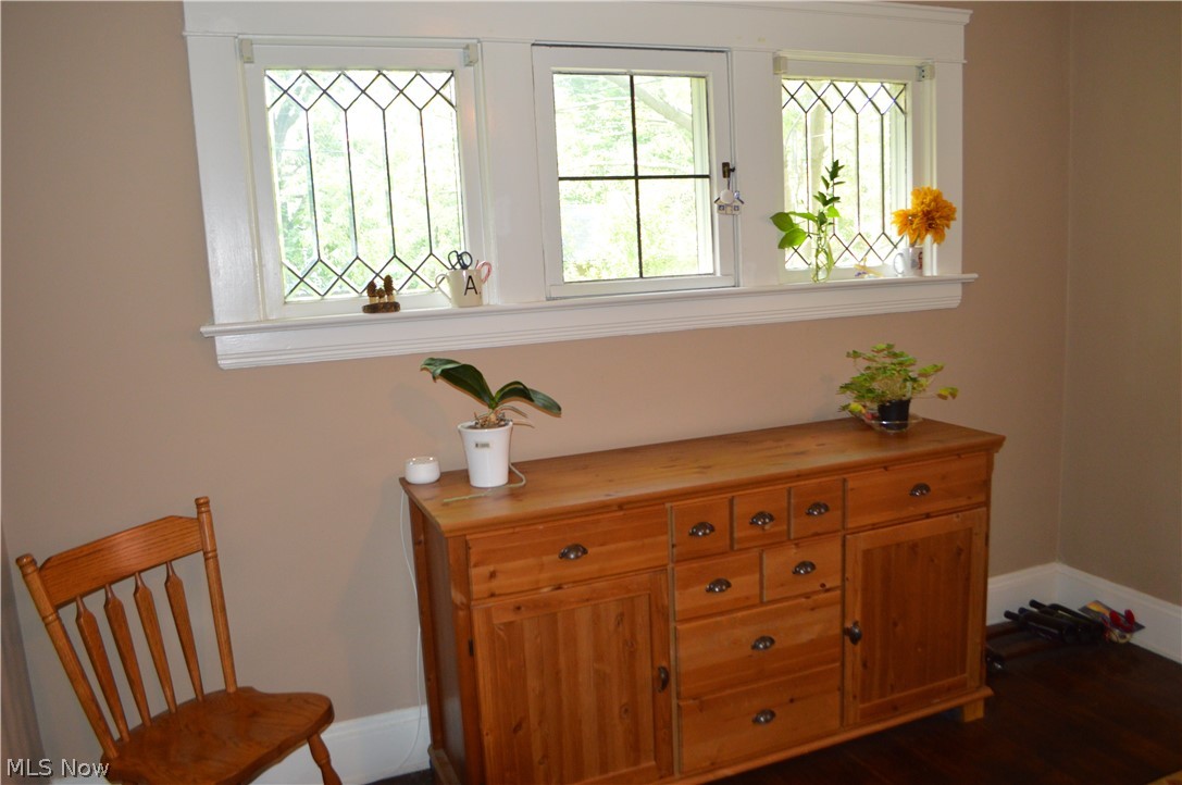 2976 East Overlook Road Cleveland, OH 44118 - Photo 8 of 34 Gallery Image 8