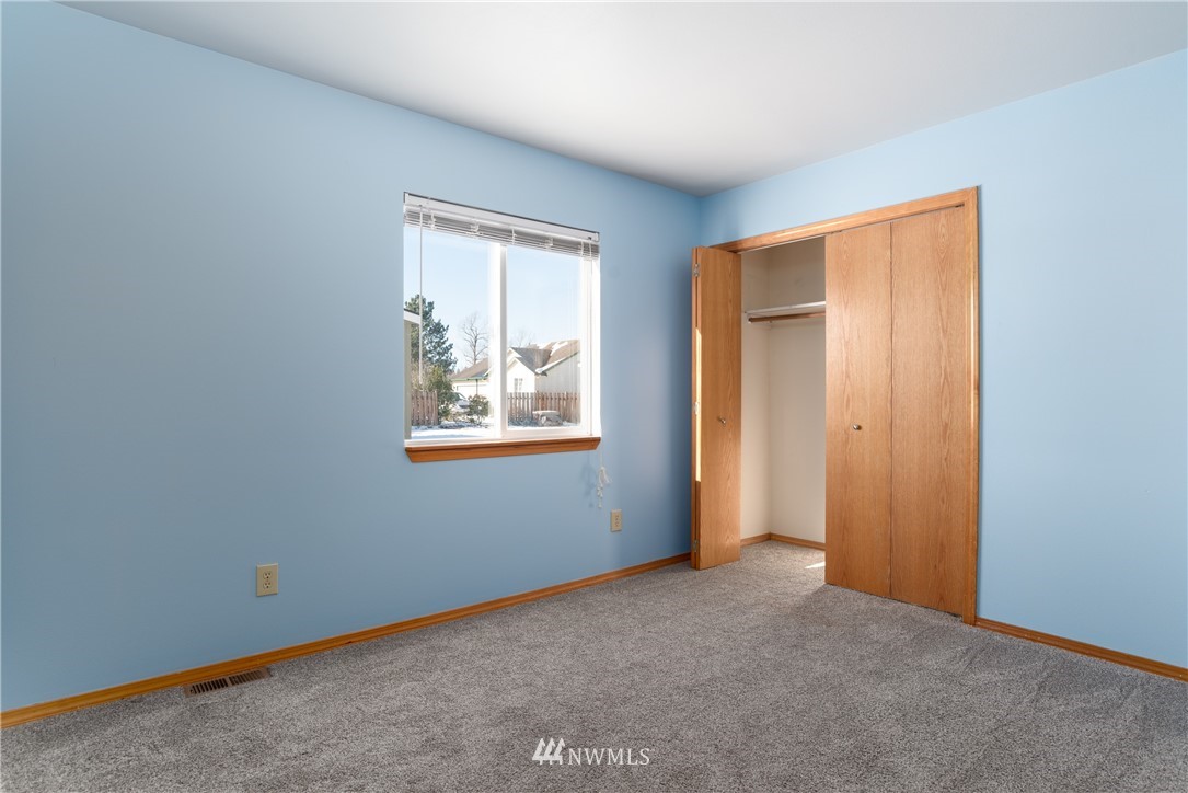 1002 Cook Road Sedro-Woolley, WA 98284 - Photo 12 of 23