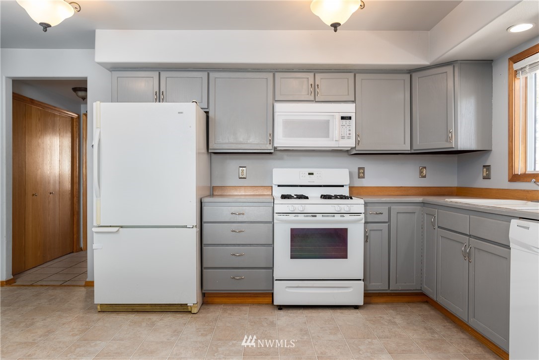 1002 Cook Road Sedro-Woolley, WA 98284 - Photo 7 of 23