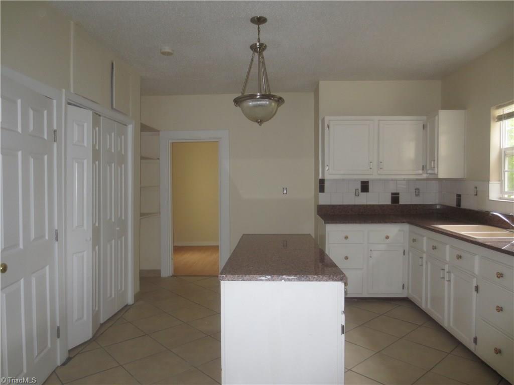 1719 East Meadow Road Eden, NC 27288 - Photo 9 of 14 Gallery Image 9
