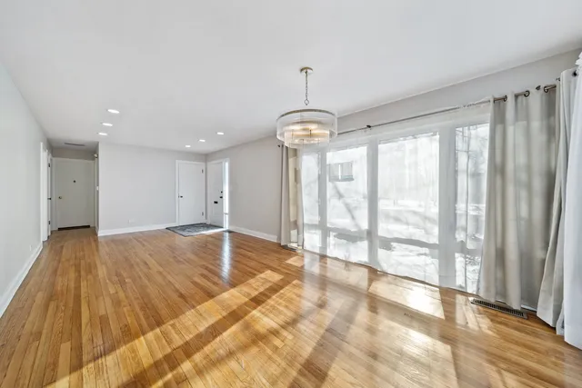 $449,500 | 1601 Fowler Avenue, Evanston, IL 60201