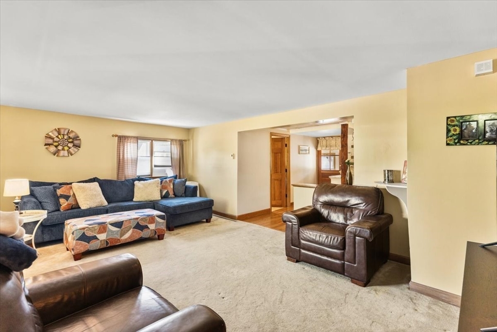 11 Gurney Road Freetown, MA 02717 - Photo 12 of 34 Gallery Image 12