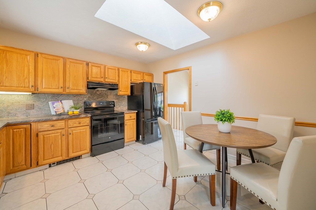 12 Concord Road Stoneham, MA 02180 - Photo 12 of 42 Gallery Image 12