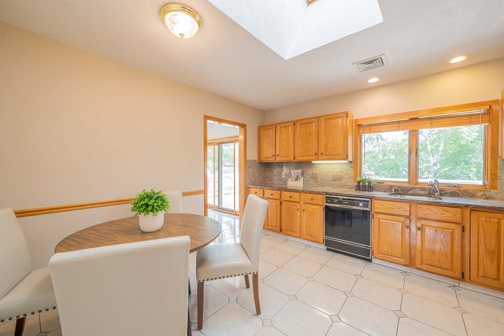 12 Concord Road Stoneham, MA 02180 - Photo 15 of 42 Gallery Image 15