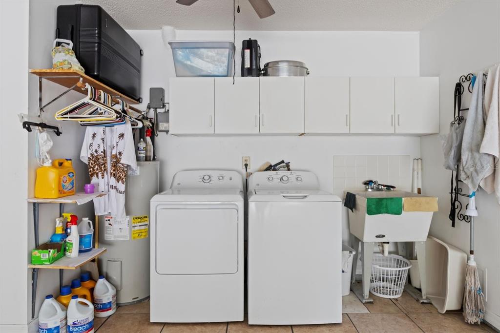 3550 South Dean Terrace Inverness, FL 34452 - Photo 31 of 37 a utility room with dryer and washer