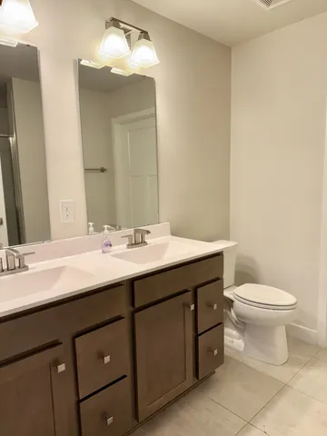 $2,250 | 1832 Goldsberry Street, Columbia, TN 38401