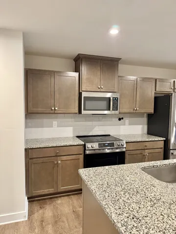 $2,250 | 1832 Goldsberry Street, Columbia, TN 38401