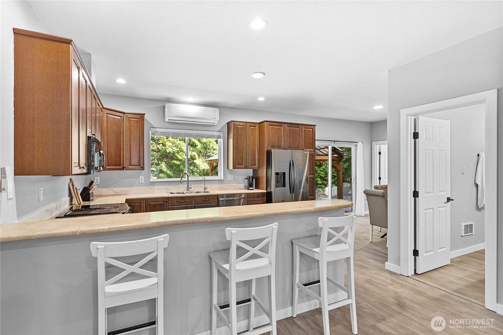 5909 Everson Goshen Road Bellingham, WA 98226 - Photo 8 of 39 Gallery Image 8