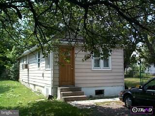 131 Stokes Avenue Trenton, NJ 08638 - Photo 1 of 1