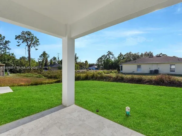 $2,100 | 5119 24th Street Southwest, Lehigh Acres, FL 33973