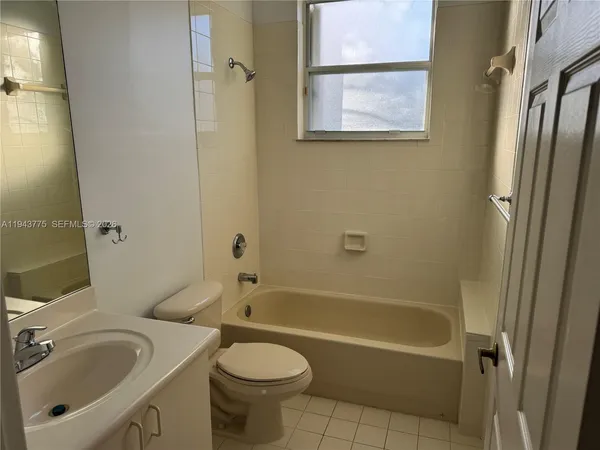 $2,850 | 13064 Northwest 9th Court, Unit 13064, Pembroke Pines, FL 33028