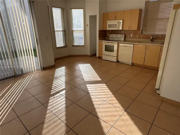 $2,850 | 13064 Northwest 9th Court, Unit 13064, Pembroke Pines, FL 33028