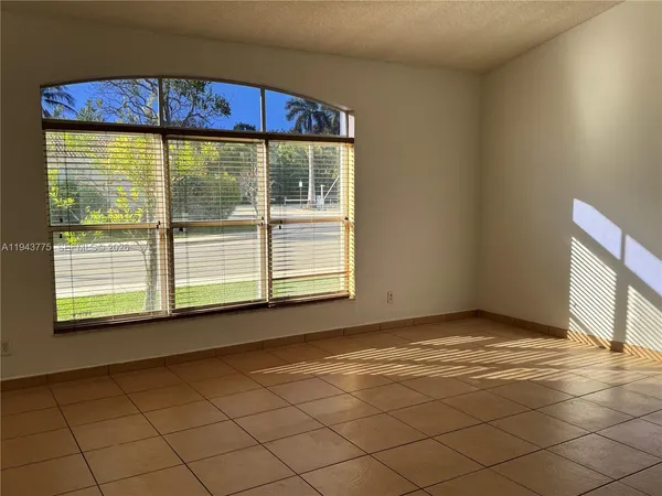 $2,850 | 13064 Northwest 9th Court, Unit 13064, Pembroke Pines, FL 33028