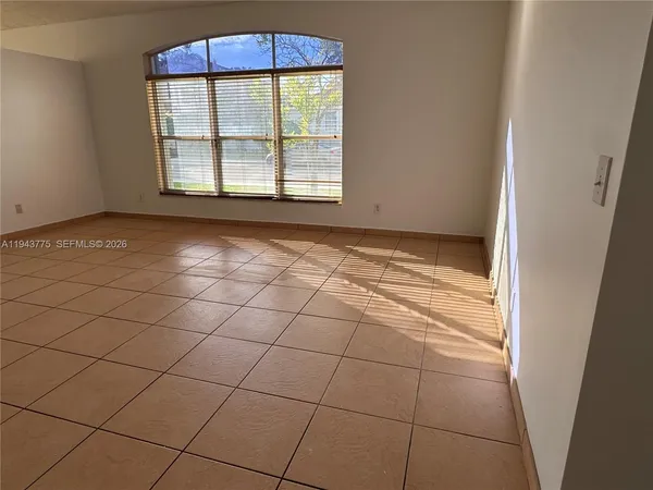 $2,850 | 13064 Northwest 9th Court, Unit 13064, Pembroke Pines, FL 33028