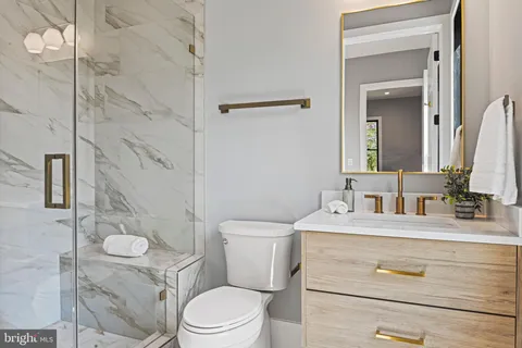 $3,399,000 | 1052 Balls Hill Road, McLean, VA 22101