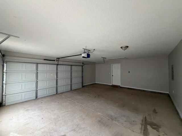 a view of a garage