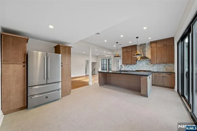 $1,348,800 | 475 Morse Avenue, Ridgefield, NJ 07657