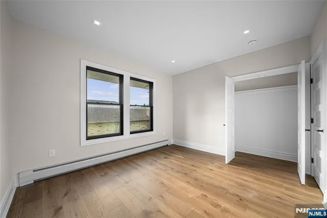 $1,348,800 | 475 Morse Avenue, Ridgefield, NJ 07657