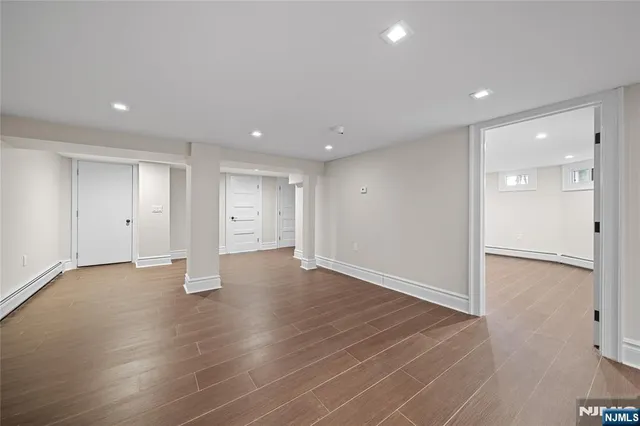 $1,348,800 | 475 Morse Avenue, Ridgefield, NJ 07657