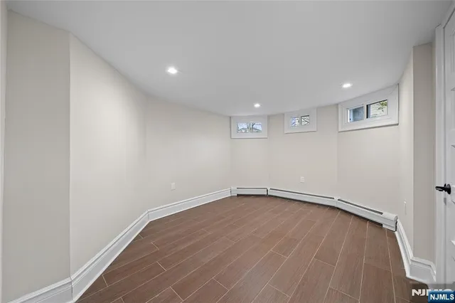 $1,348,800 | 475 Morse Avenue, Ridgefield, NJ 07657