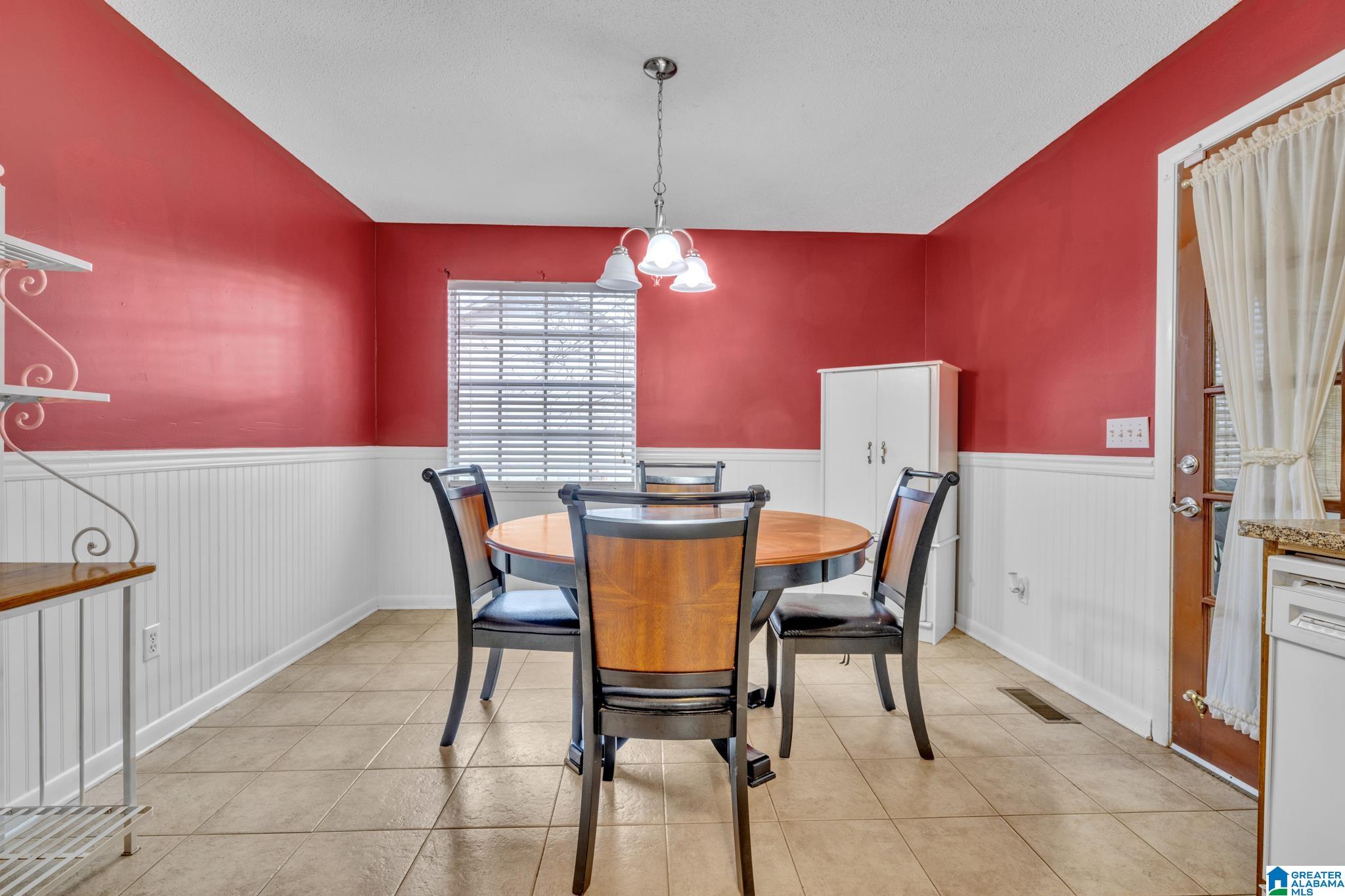 305 Ridgebrook Circle Gardendale, AL 35071 - Photo 6 of 23