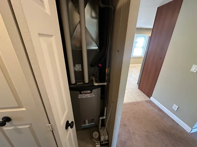 $2,000 | 3 East Oltendorf Road, Streamwood, IL 60107