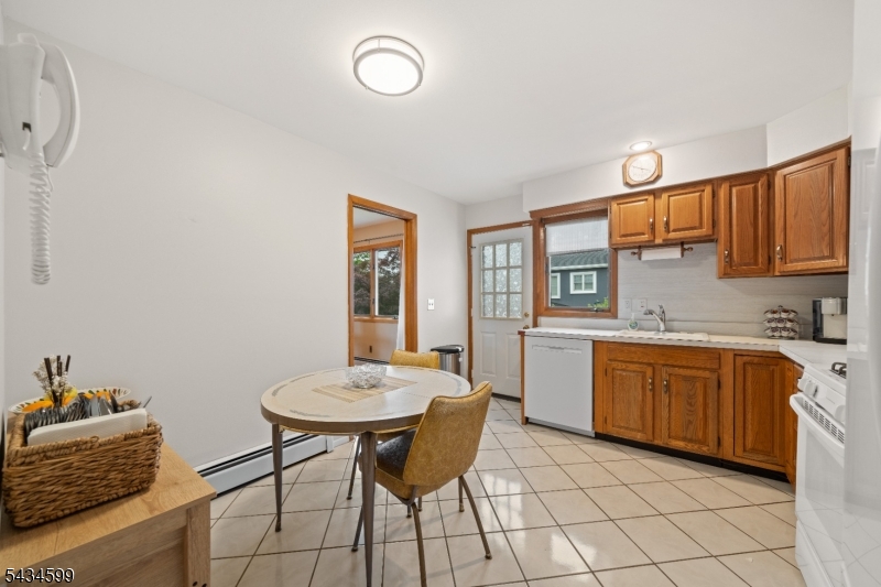 191 Pershing Road Clifton, NJ 07013 - Photo 8 of 25