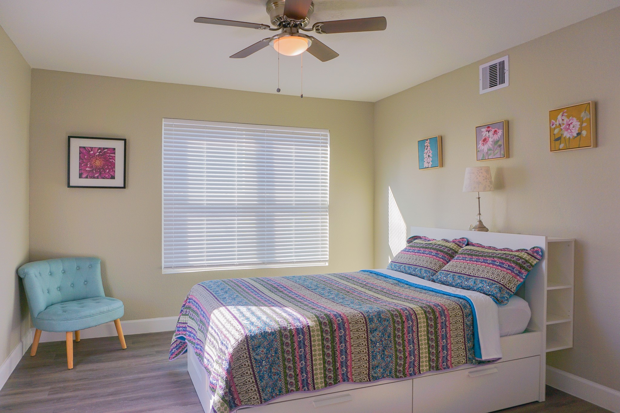 3703 Market Street, Unit 1 Houston, TX 77020 - Photo 15 of 23 Bright and inviting second bedroom perfect for relaxation and comfort with a full sized bed.