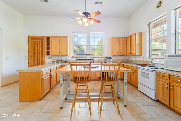 $699,000 | 4686 Dunaway Road, Bascom, FL 32423