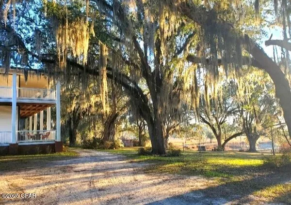 $699,000 | 4686 Dunaway Road, Bascom, FL 32423