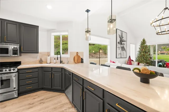 $795,000 | 38521 Glen Abbey Lane, Murrieta, CA 92562