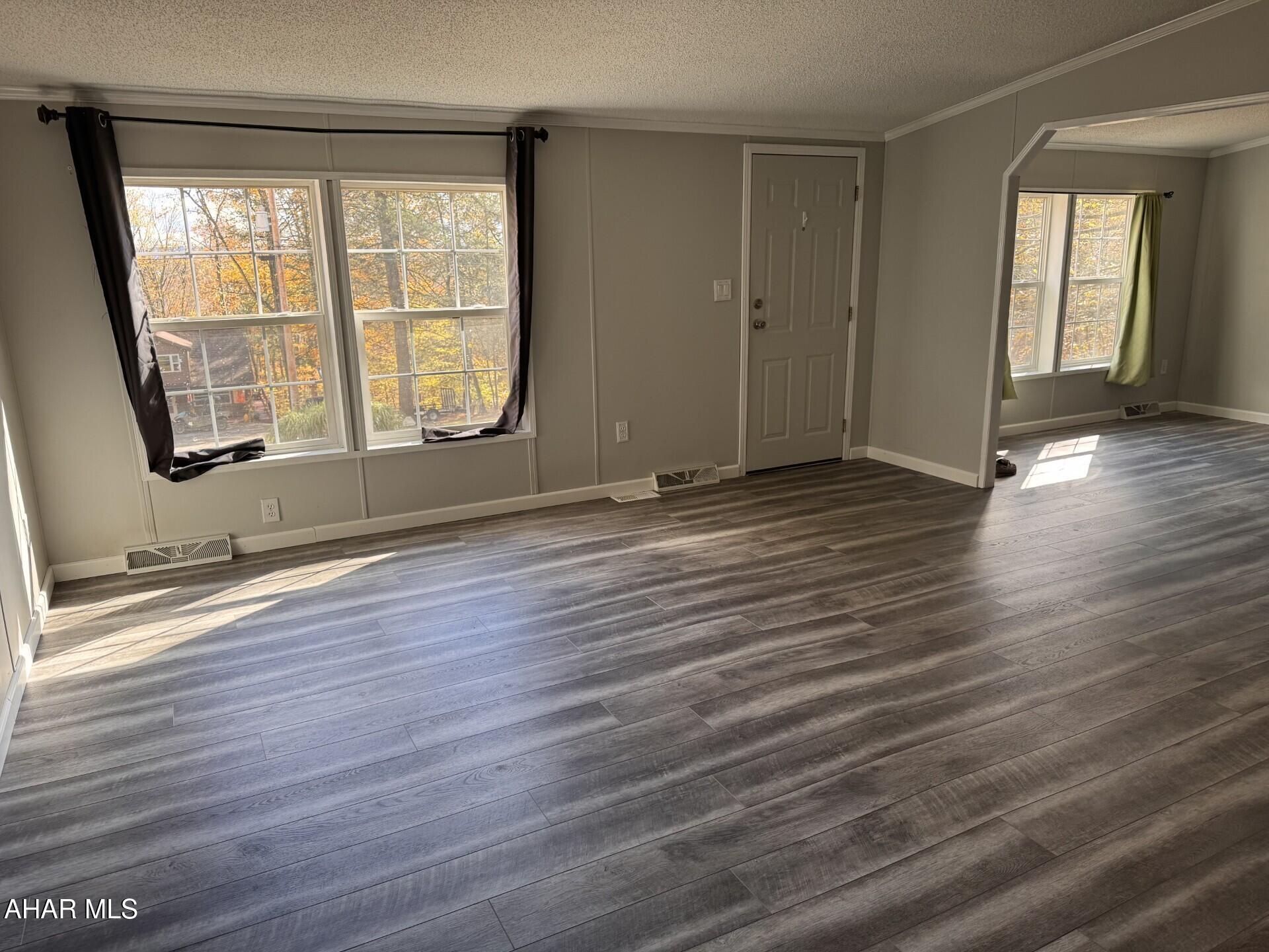 226 Morningside Flinton, PA 16640 - Photo 9 of 34