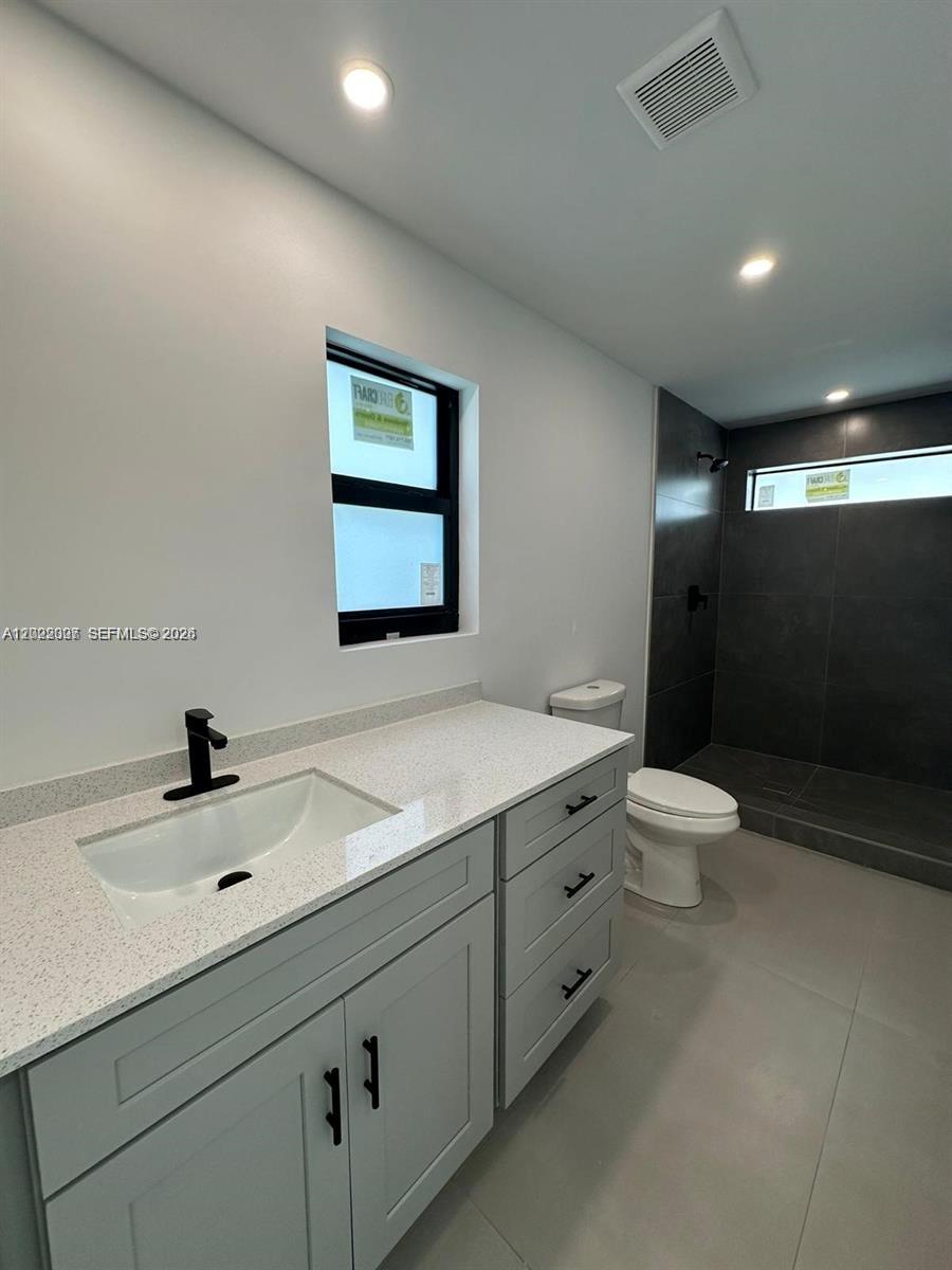 4901 Washington Street Hollywood, FL 33021 - Photo 12 of 18