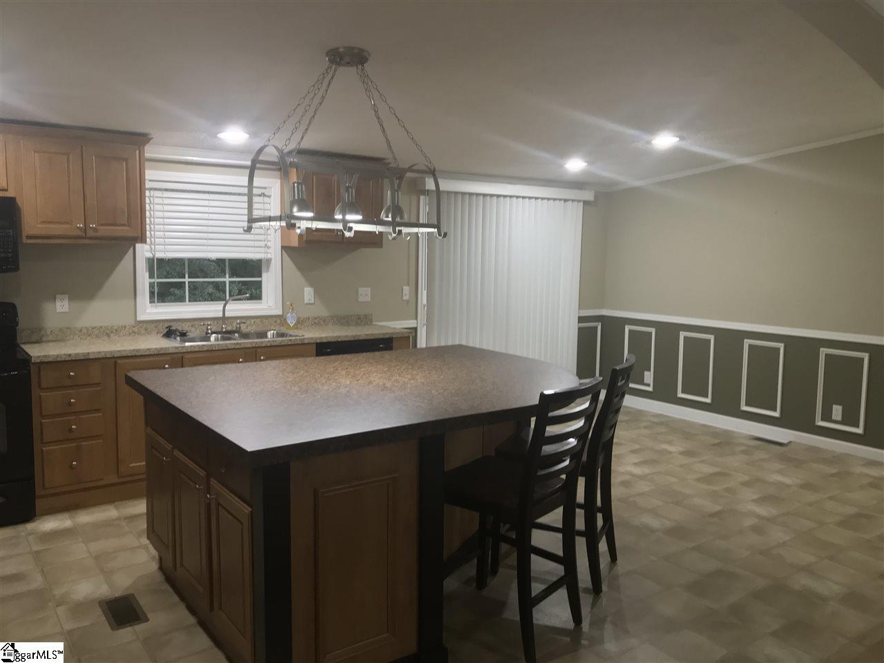 311 Perry Road Greer, SC 29651 - Photo 6 of 27 Gallery Image 6