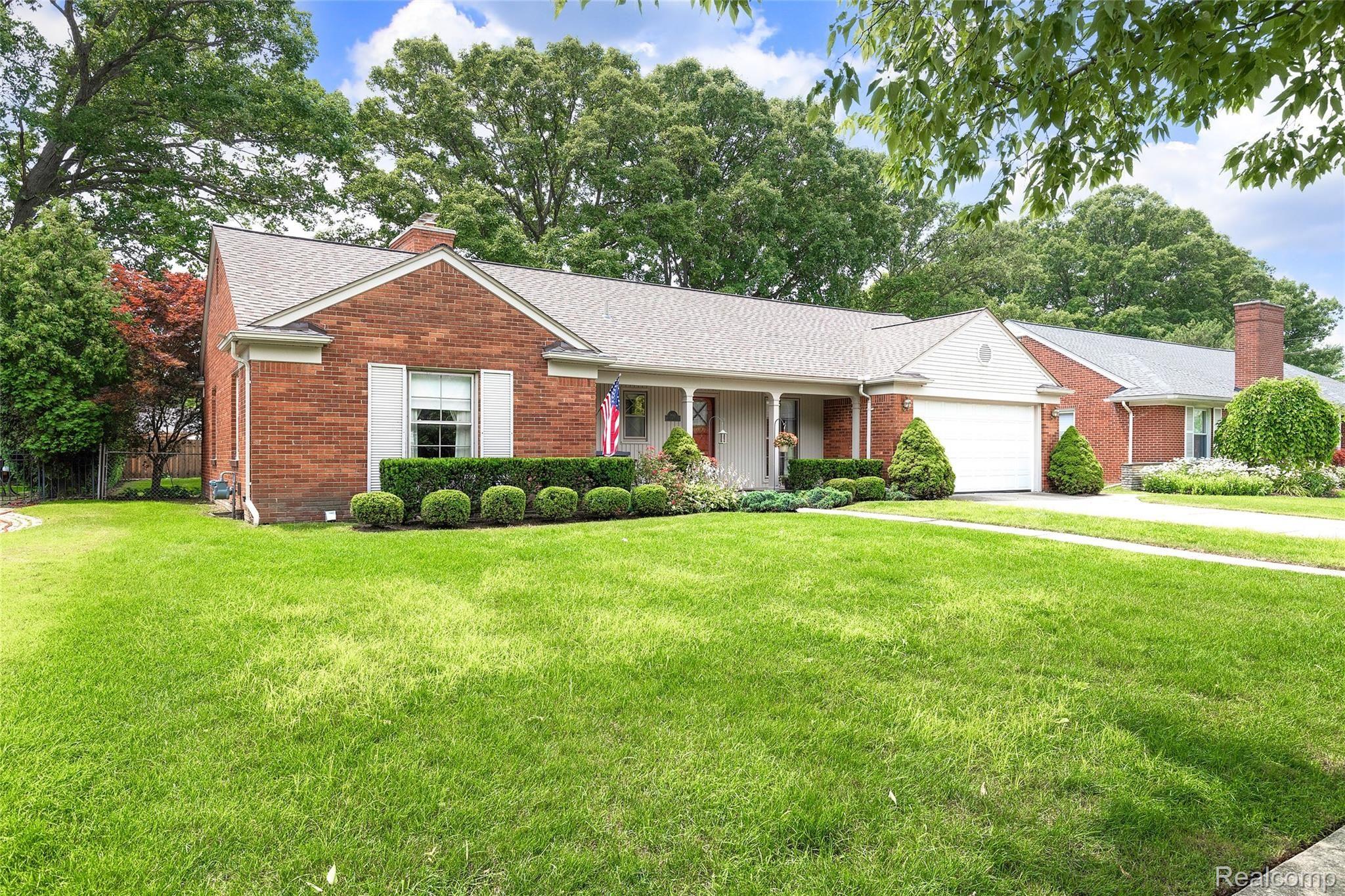 997 North Renaud Road Grosse Pointe, MI 48236 - Photo 31 of 32 38.jpg