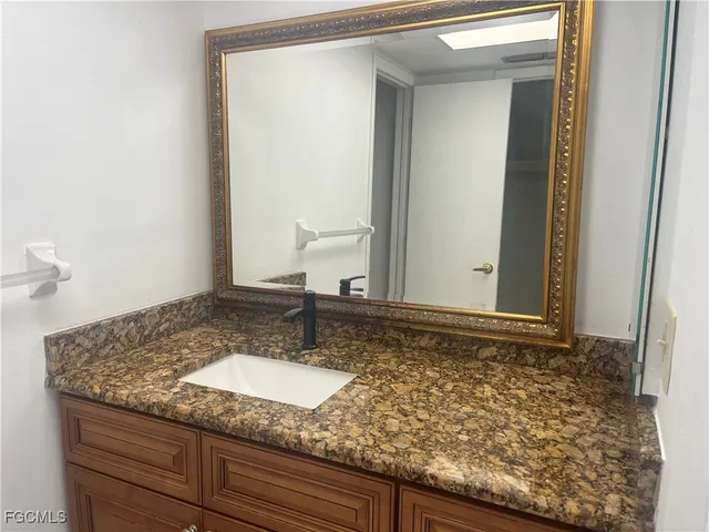 $1,350 | 839 Southwest 48th Terrace, Unit 206, Cape Coral, FL 33914