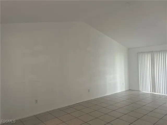 $1,350 | 839 Southwest 48th Terrace, Unit 206, Cape Coral, FL 33914