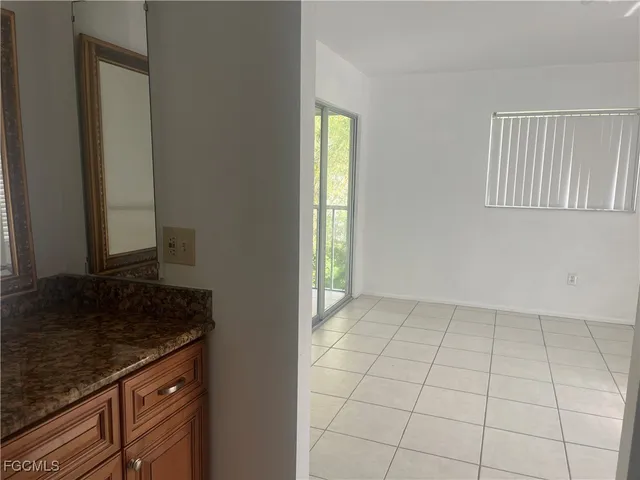 $1,350 | 839 Southwest 48th Terrace, Unit 206, Cape Coral, FL 33914