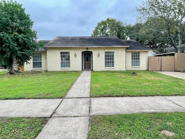 $1,600 | 7110 Foxmar Lane, Humble, TX 77338