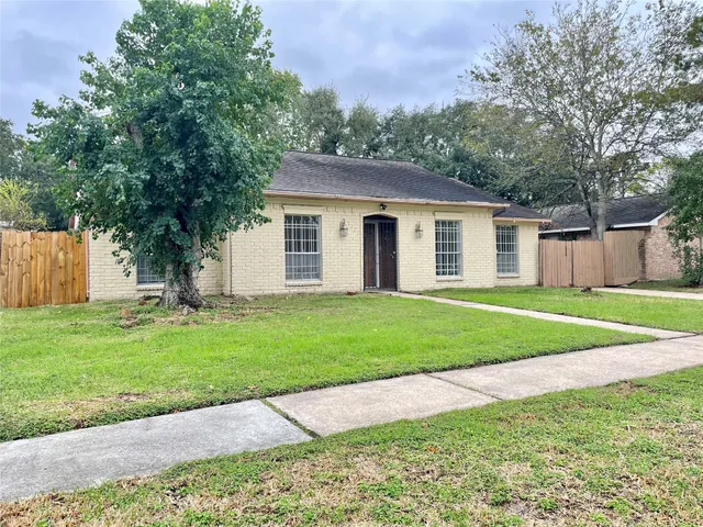 $1,600 | 7110 Foxmar Lane, Humble, TX 77338
