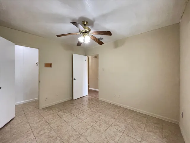 $1,600 | 7110 Foxmar Lane, Humble, TX 77338