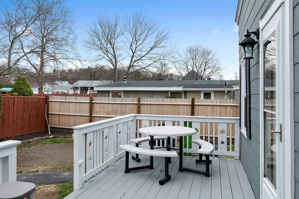 59 Howe Street Methuen, MA 01844 - Photo 5 of 41 Gallery Image 5