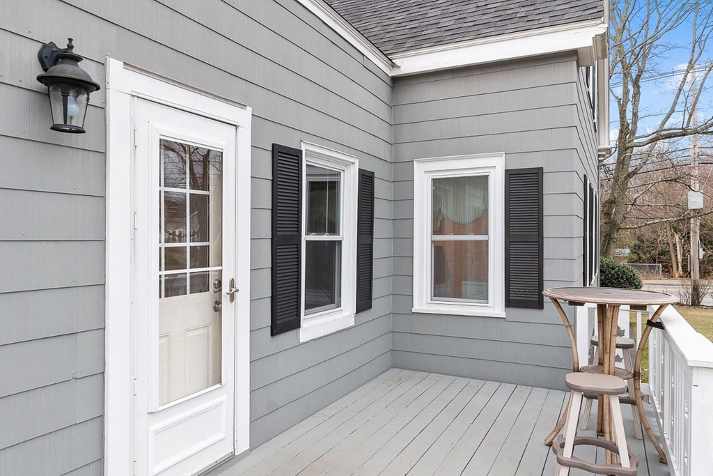 59 Howe Street Methuen, MA 01844 - Photo 6 of 41 Gallery Image 6