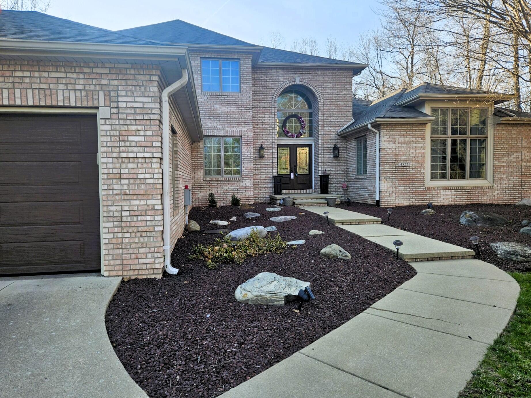 4922 Country Lane Jackson, MI 49201 - Photo 3 of 70 4922 Country front entry