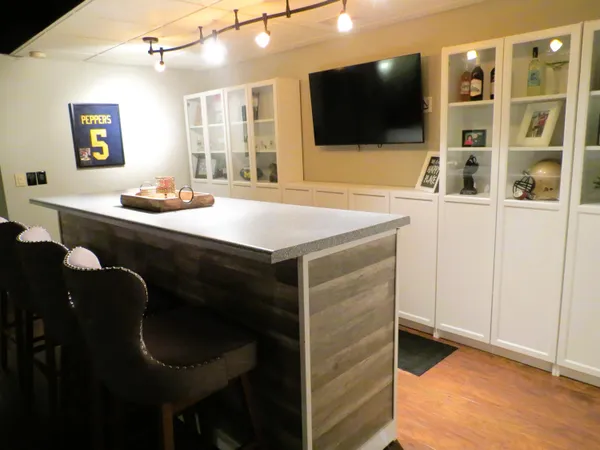 $759,000 | 4922 Country Lane, Jackson, MI 49201