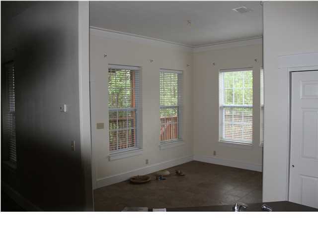 370 Mallet Bayou Road Freeport, FL 32439 - Photo 7 of 12 a black and white photo of a room