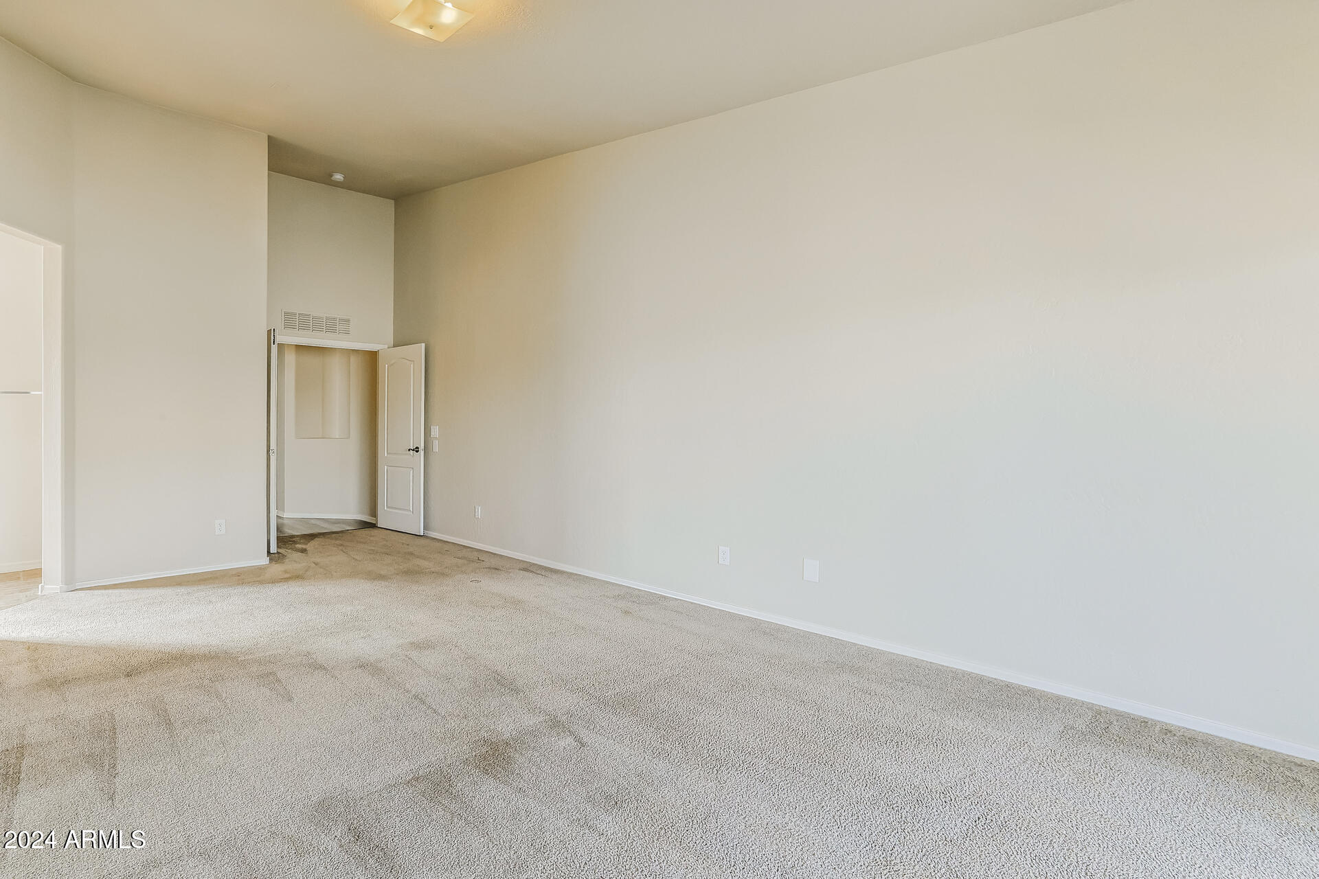 2018 West Carson Road Phoenix, AZ 85041 - Photo 13 of 21 013-photo-main-bedroom-14125099